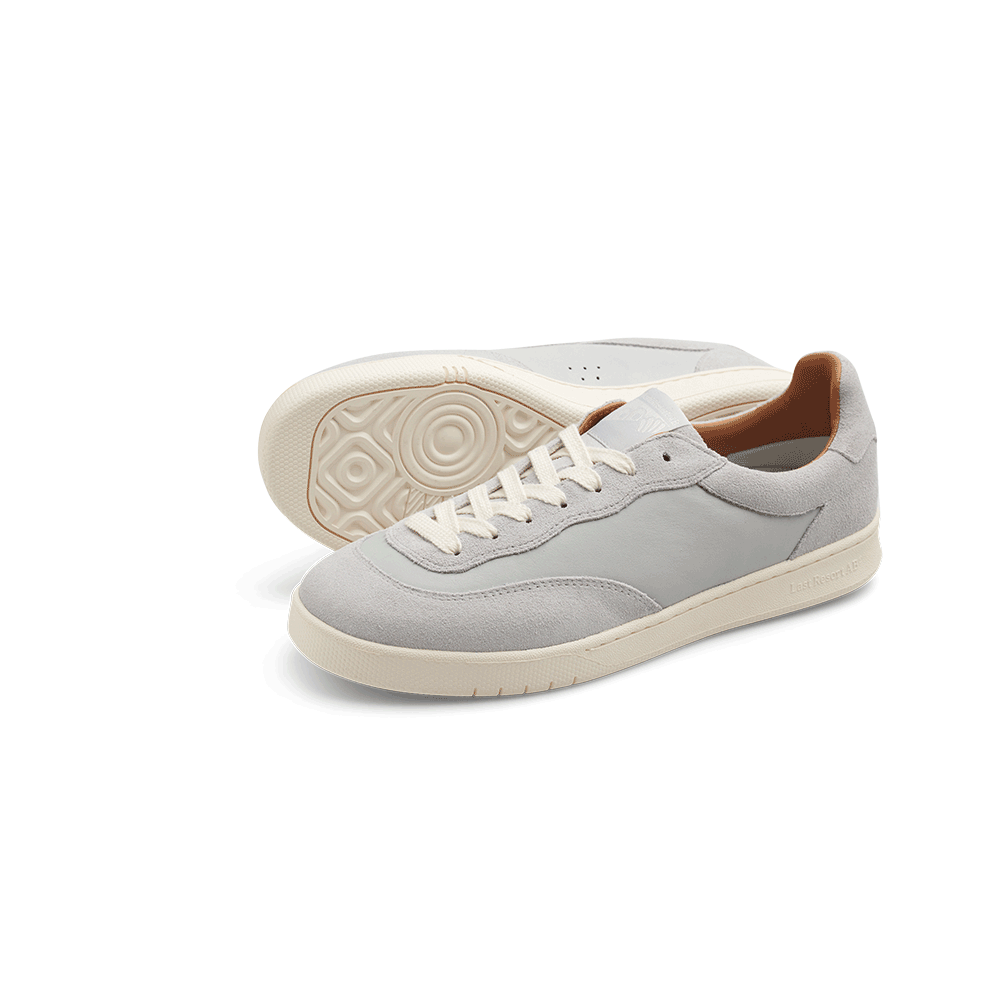 Last Resort AB(ラストリゾート エービー)のスケートシューズ CM001 SUEDE LO GREY/WHITE