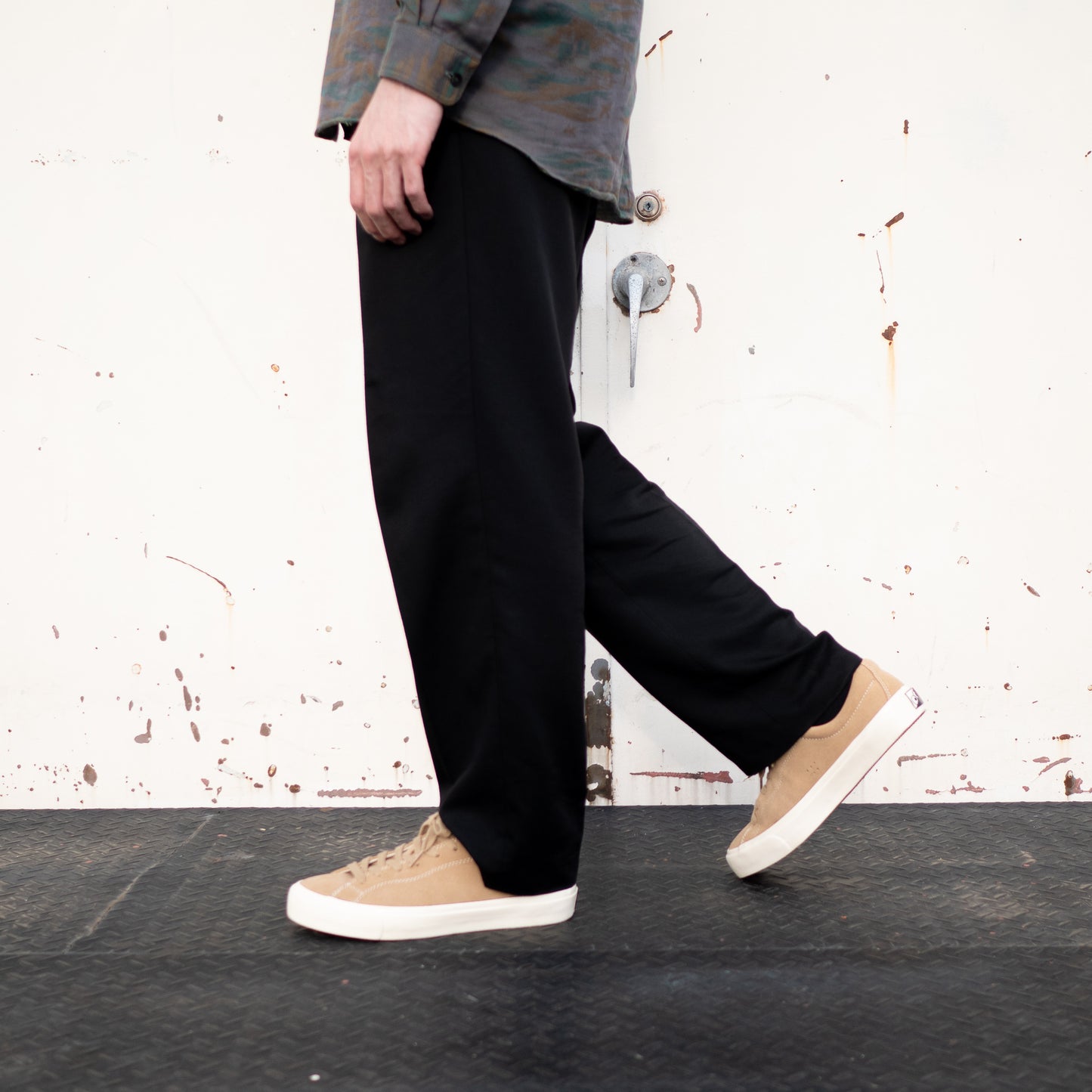 Last Resort AB(ラストリゾート エービー) VM003 SUEDE LO SAND/WHITE