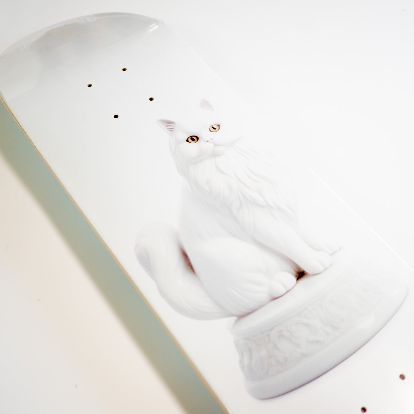 DELTA(デルタ)Grandma Cat - White Cat 8.0inch