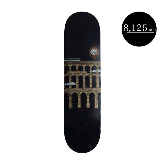 MAGENTA SKATEBOARDS(マゼンタ スケートボード)のデッキFA25 VIVIEN FEIL & SOY PANDAY METRO SERIES 8.125inch