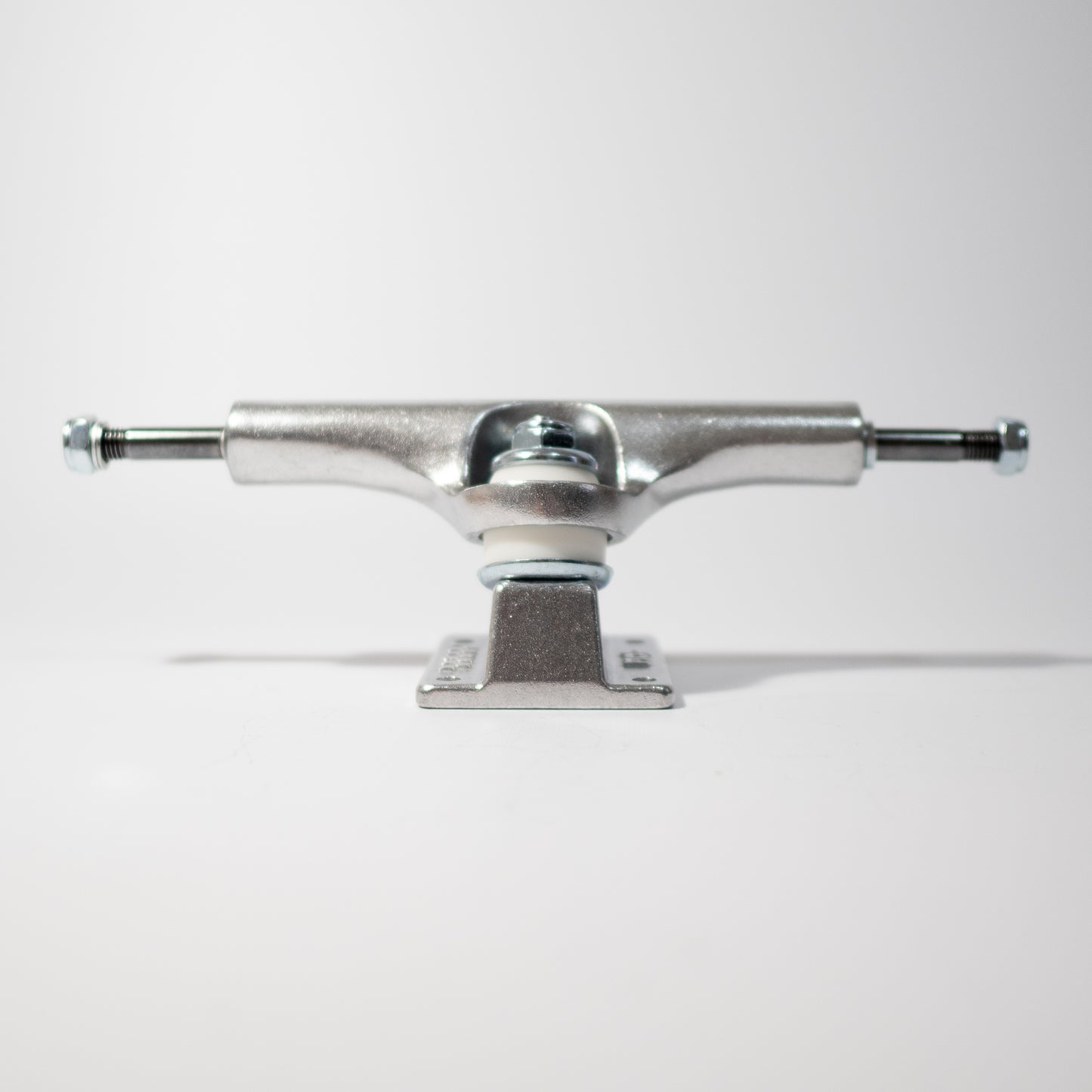 ACE TRUCKS(エース) CLASSIC 22・33・44 Hi