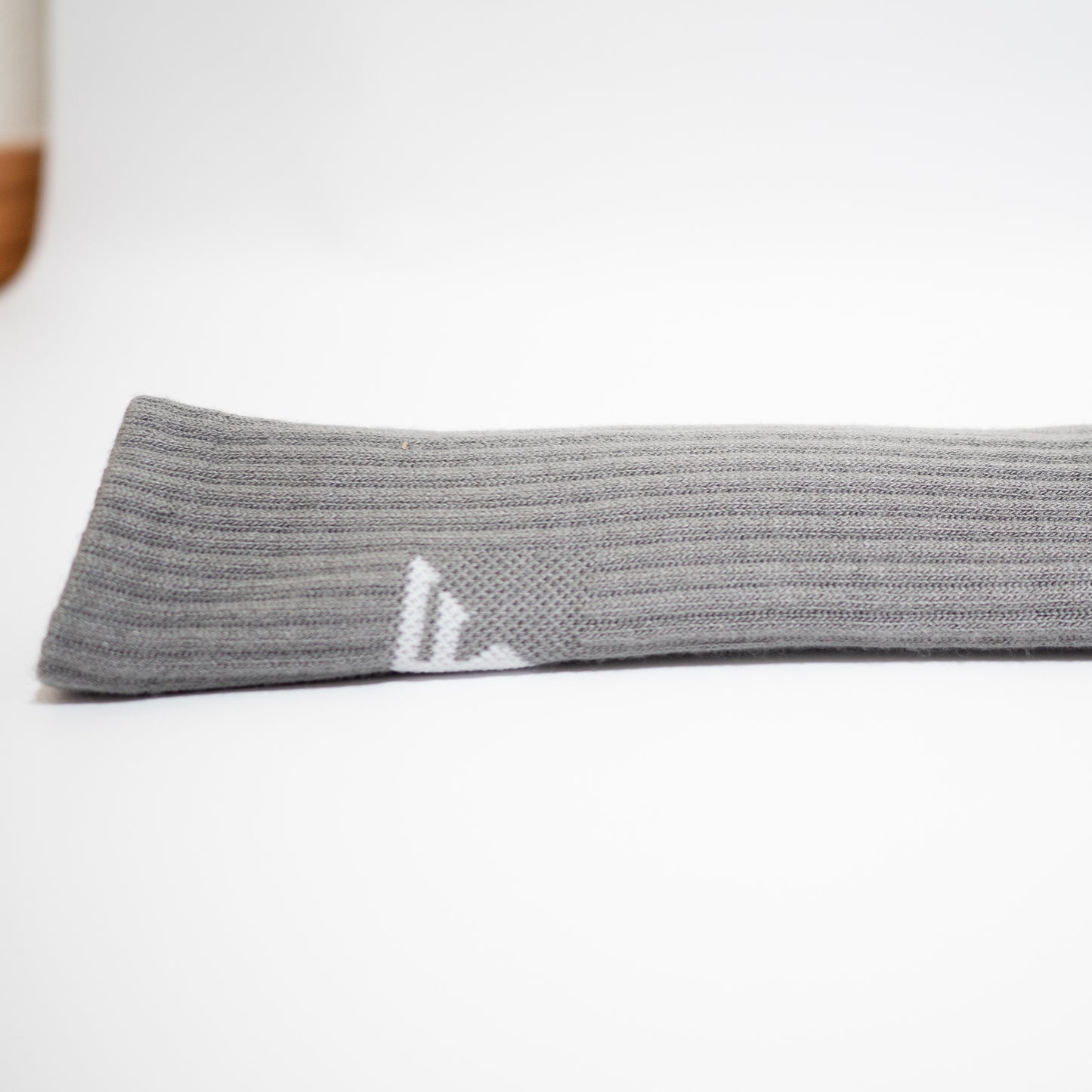 FOOTPRINT INSOLE PAINKILLER SHIN SOCKS GREY