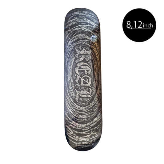 REAL（リアル）のデッキ TEAM BARBED FOIL OVAL 8.12 inch の表面