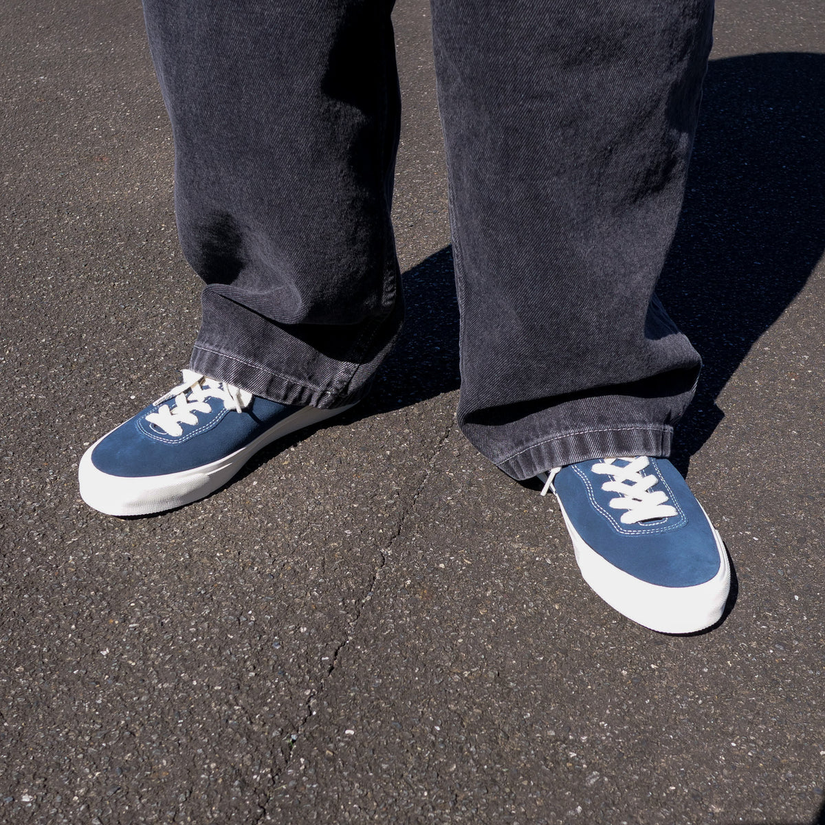 Last Resort AB（ラストリゾート エービー） VM001  LO SUEDE OLD BLUE/WHITE