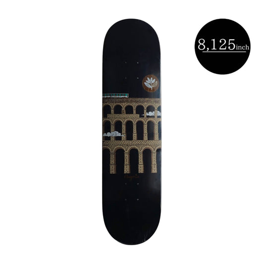 MAGENTA SKATEBOARDS（マゼンタ スケートボード）のデッキFA25 VIVIEN FEIL & SOY PANDAY METRO SERIES 8.125inch